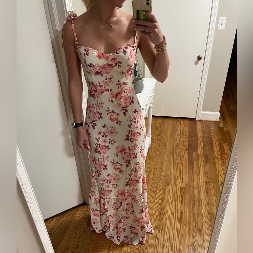 Floral Sleeveless Maxi Dress